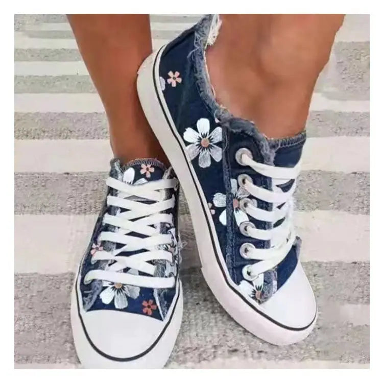 Breathable Floral Lace-up Canvas Skate Shoes